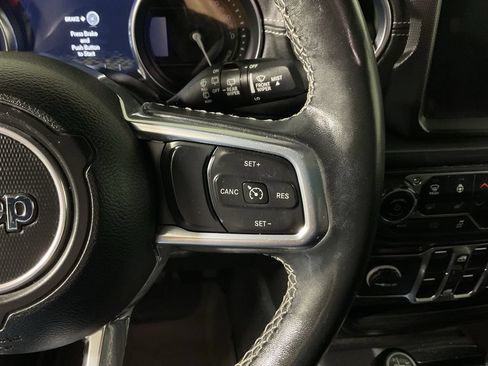 Used 2022 Jeep Wrangler Unlimited Sahara w/ Cold Weather Group AWD/4WD image 29
