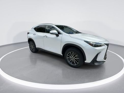 Used 2024 Lexus NX 250 FWD w/ Towing Package (2000 Lbs) image 2