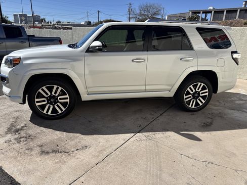 Used 2023 Toyota 4Runner Limited image 4