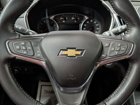 Used 2021 Chevrolet Equinox LT image 21