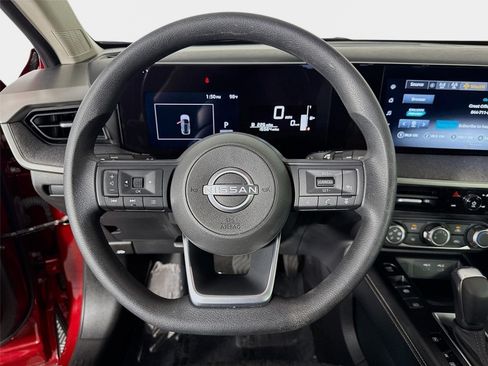 Certified 2025 Nissan Kicks SV AWD/4WD image 12