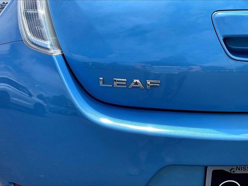 Used 2013 Nissan Leaf S w/ Charger Pkg FWD image 21