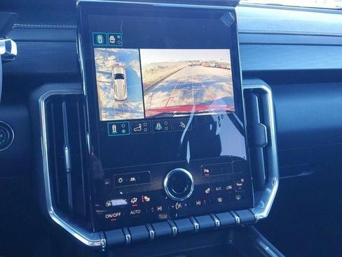 New 2025 GMC Acadia Elevation image 28