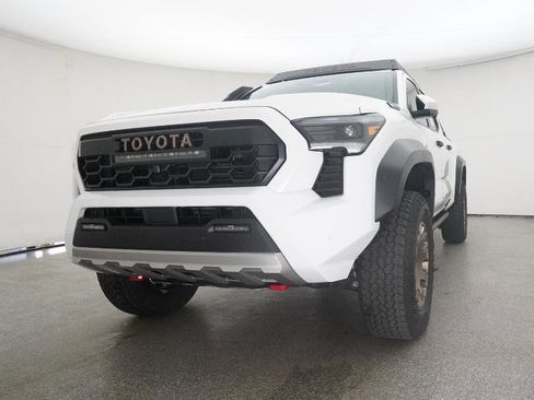 New 2025 Toyota Tacoma 4x4 Double Cab Hybrid image 5