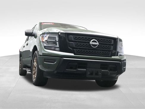 Used 2024 Nissan Titan SV w/ SV Bronze Edition Package RWD image 35