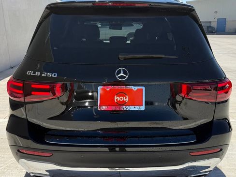 Used 2026 Mercedes-Benz GLB 250 image 8