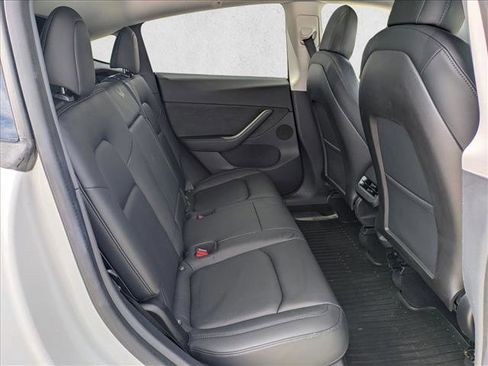 Used 2020 Tesla Model Y Performance image 20