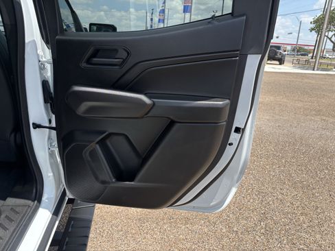 Used 2026 Chevrolet Colorado W/T w/ WT Custom Package RWD image 18