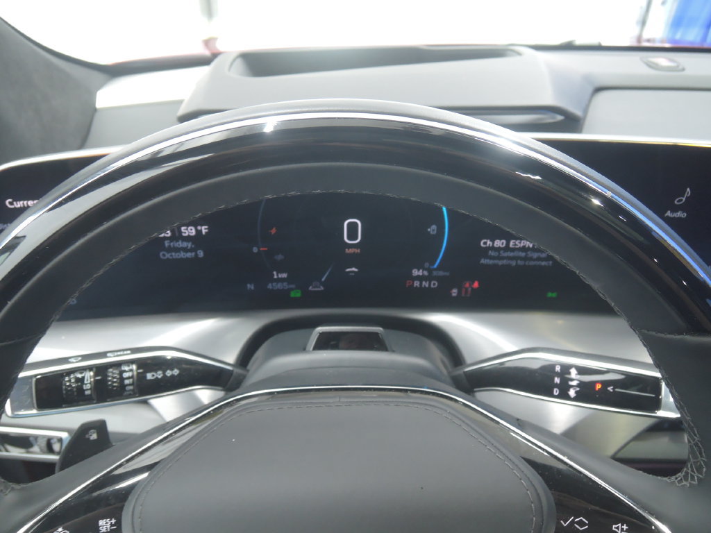 Used 2026 Cadillac Vistiq Platinum AWD/4WD image 15