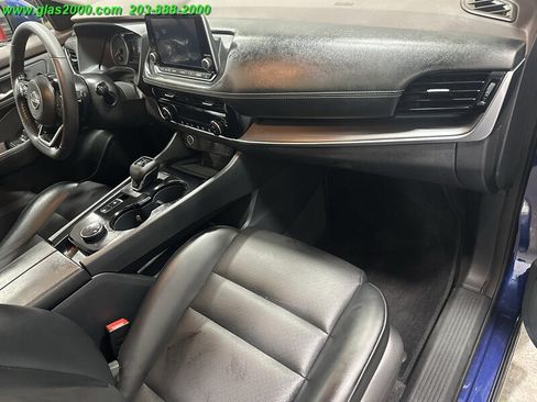 Used 2023 Nissan Rogue SV w/ SV Premium Package AWD/4WD image 5
