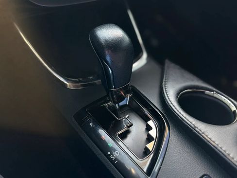 Used 2017 Toyota Avalon XLE FWD image 13