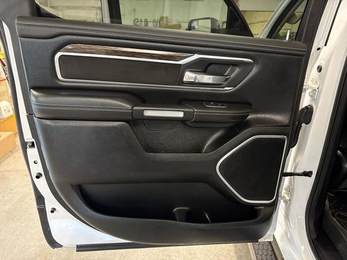 Used 2020 RAM 1500 Laramie image 41