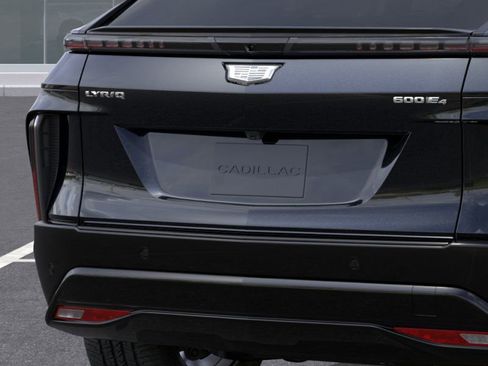 New 2025 Cadillac Lyriq Sport image 14
