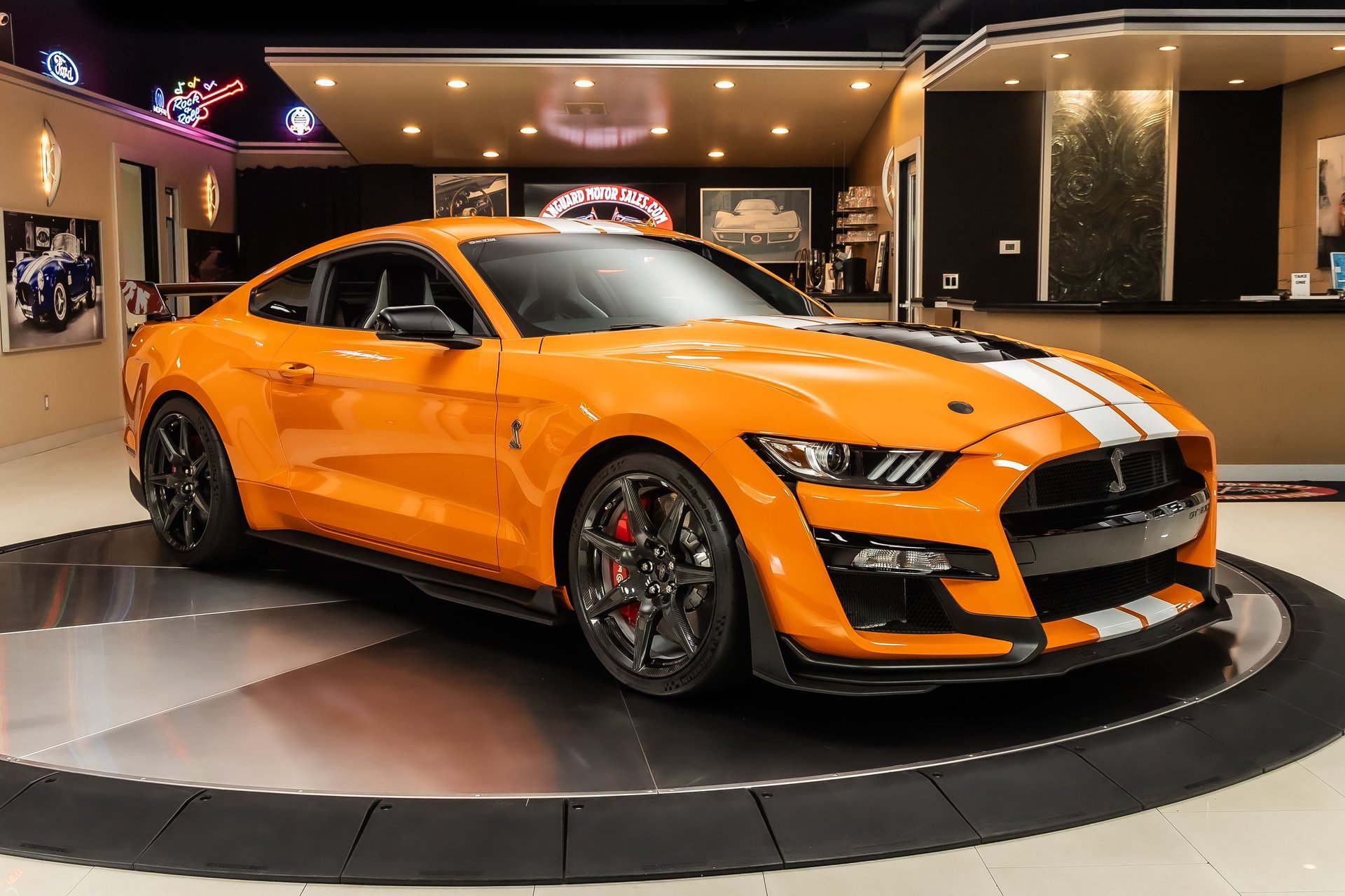 Used 2020 Ford Mustang Shelby GT500 w/ Carbon Fiber Track Pack RWD image 9