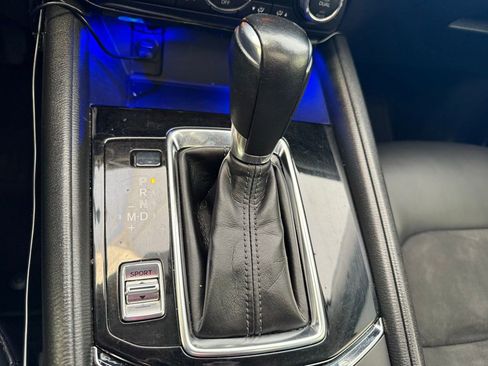 Used 2018 MAZDA CX-5 Touring w/ Preferred Equipment Package image 21