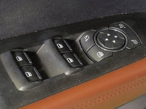 Used 2016 Lincoln MKX Reserve w/ Technology Package image 27