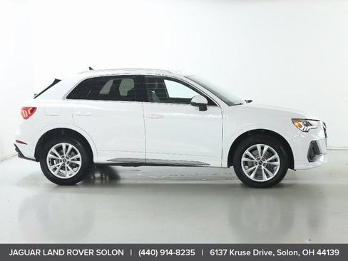 Used 2025 Audi Q3 2.0T Premium AWD/4WD image 10