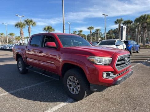 Used 2016 Toyota Tacoma SR5 w/ SR5 Appearance Package (SN) image 4