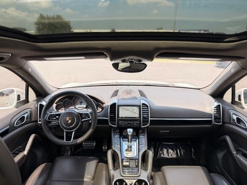 Used 2016 Porsche Cayenne S AWD/4WD image 26