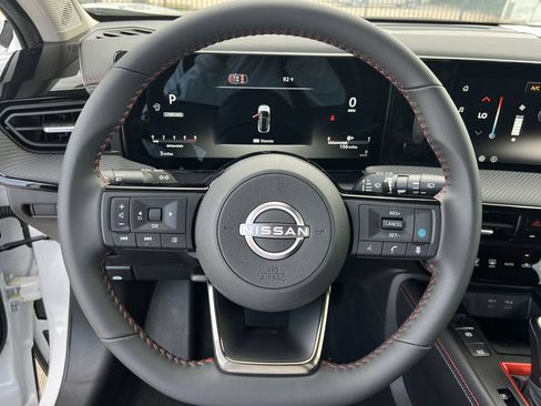 New 2026 Nissan Kicks SR w/ Interior Electronics Package FWD image 8