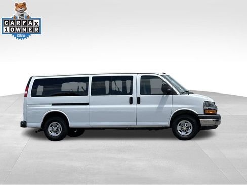 Used 2025 Chevrolet Express 3500 LT w/ LT Preferred Equipment Group RWD image 13