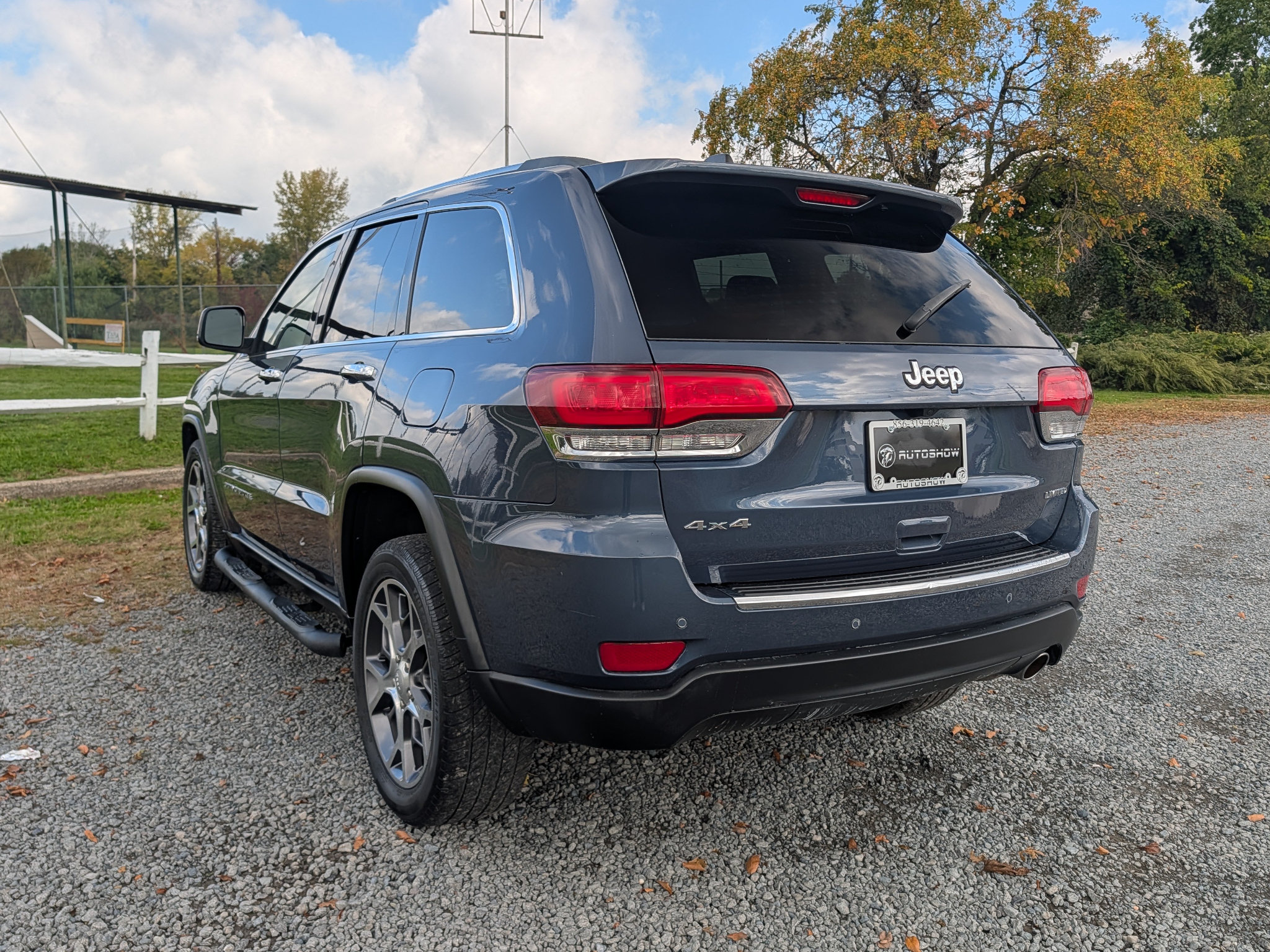 Used 2021 Jeep Grand Cherokee Limited AWD/4WD image 8