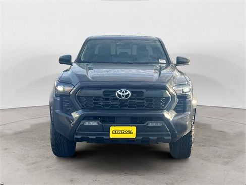 Used 2024 Toyota Tacoma TRD Off-Road image 7