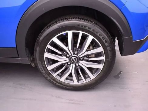 Used 2024 Nissan Kicks SV image 35