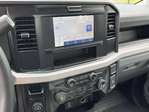 New 2026 Ford F250 XL w/ XL Chrome Package RWD image 29