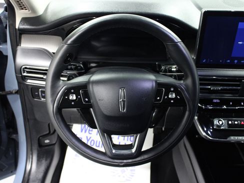 Used 2024 Lincoln Corsair Reserve image 17