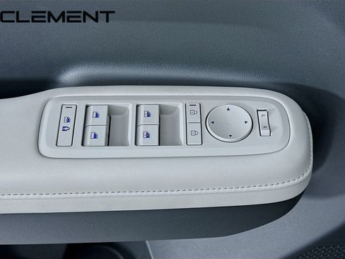 Certified 2025 Hyundai Santa Fe SEL FWD image 25