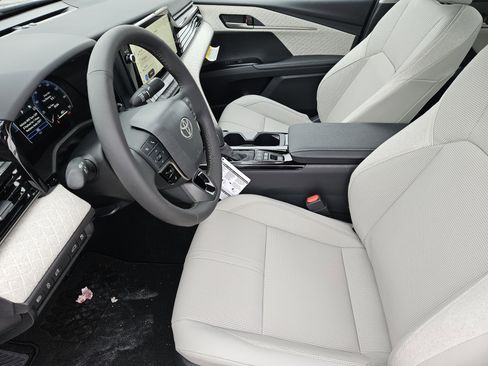 New 2026 Toyota Camry XLE image 10