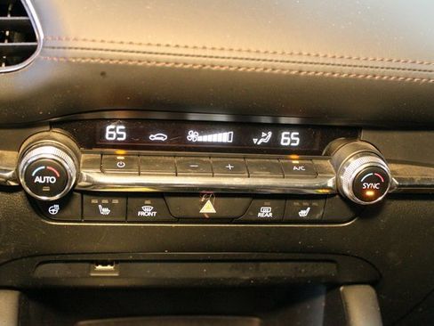 Used 2021 MAZDA MAZDA3 AWD 2.5 Turbo Hatchback image 26