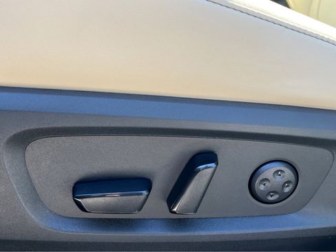 New 2025 INFINITI QX60 Pure image 14