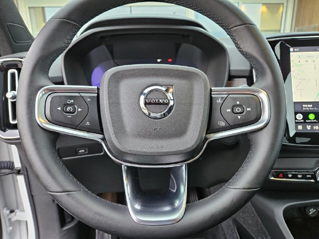 Certified 2023 Volvo XC40 Recharge Ultimate w/ Protection Package Premier AWD/4WD image 23