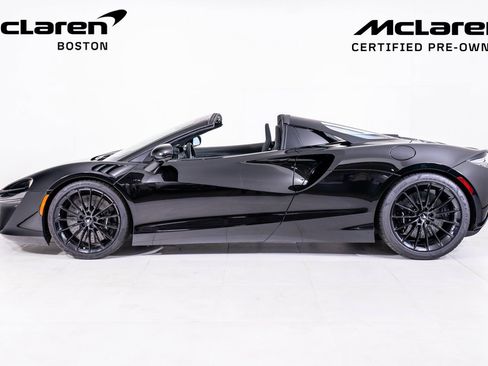 Used 2025 McLaren Artura Spider image 2