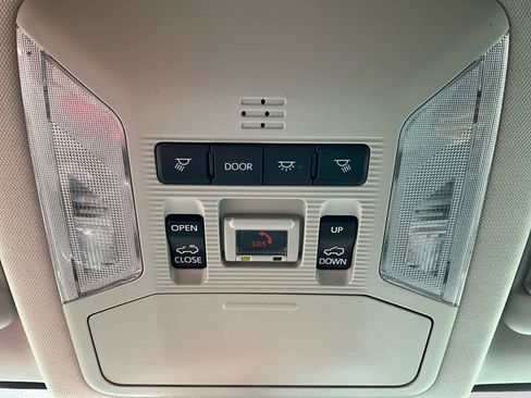 Used 2022 Toyota RAV4 XLE w/ Convenience Package image 23