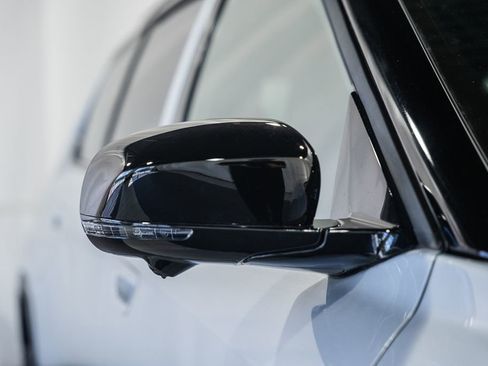 New 2026 Jeep Cherokee Overland image 16