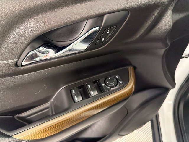 Used 2019 GMC Acadia SLE AWD/4WD image 25