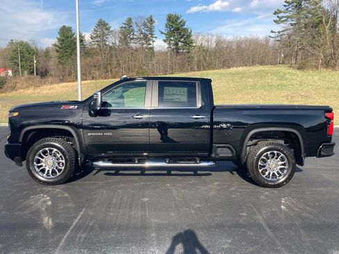New 2026 Chevrolet Silverado 2500 LT w/ Z71 Chrome Sport Edition image 4