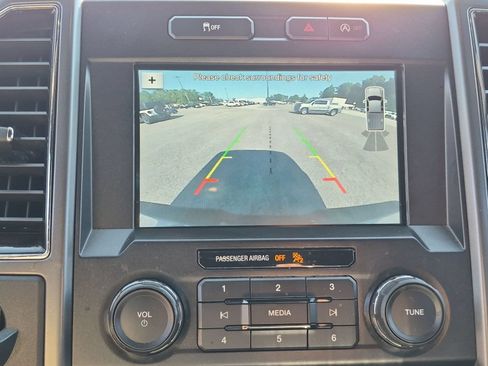 Used 2018 Ford F150 XLT w/ Equipment Group 302A Luxury RWD image 15