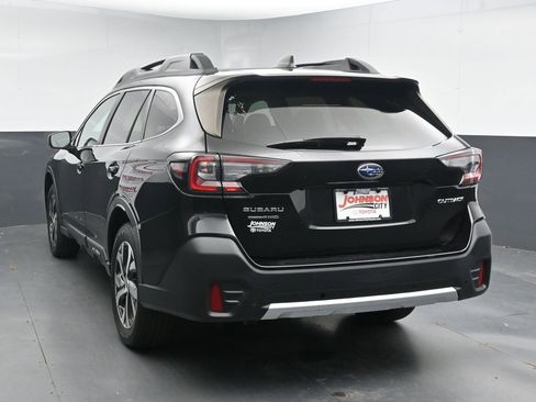 Used 2022 Subaru Outback Limited AWD/4WD image 6