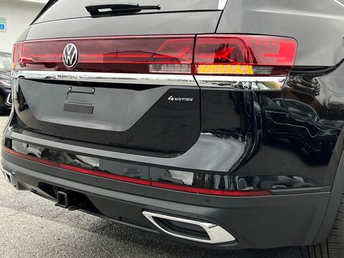 New 2026 Volkswagen Atlas SE image 5