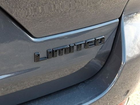 New 2025 Jeep Grand Cherokee Limited w/ Black Appearance Package image 21