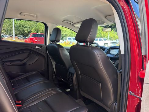 Used 2018 Ford Escape SEL FWD image 17