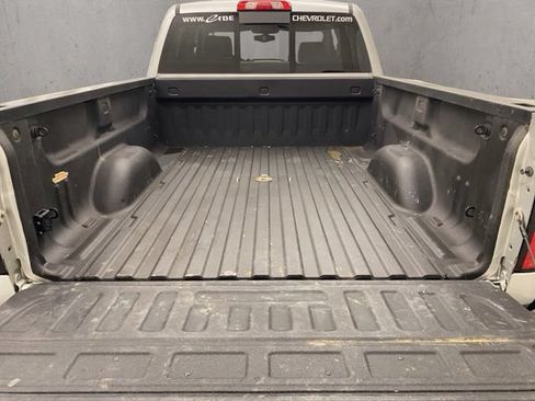 Used 2015 GMC Sierra 1500 SLT w/ SLT Crew Cab Value Package AWD/4WD image 21