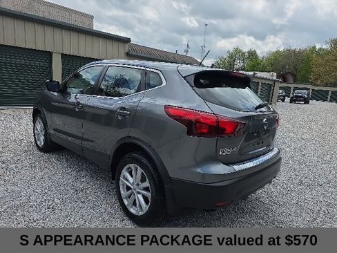 Used 2018 Nissan Rogue Sport S w/ S Appearance Package AWD/4WD image 3
