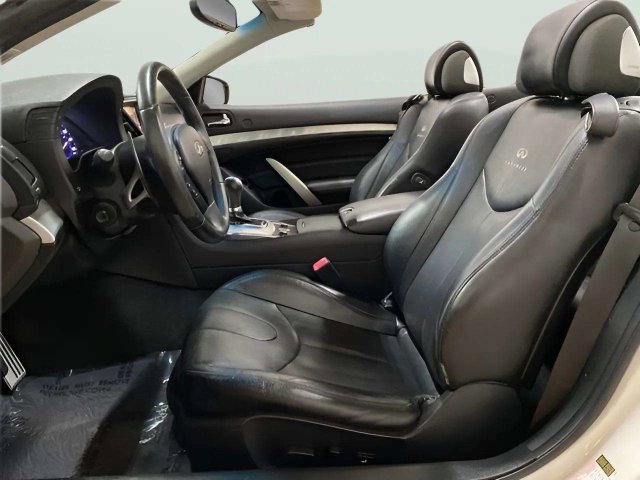 Used 2014 INFINITI Q60 Convertible w/ Premium Package RWD image 27