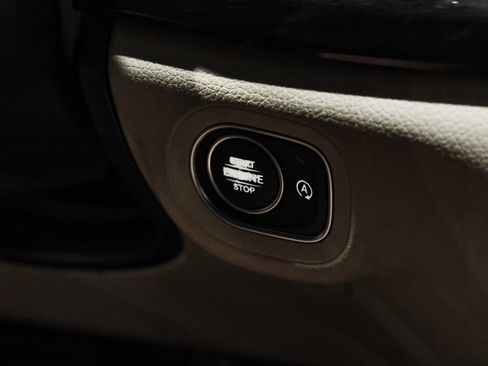 Used 2020 Mercedes-Benz GLE 350 w/ Parking Assist Package image 21