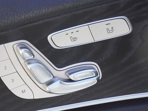 Used 2017 Mercedes-Benz E 300 image 25